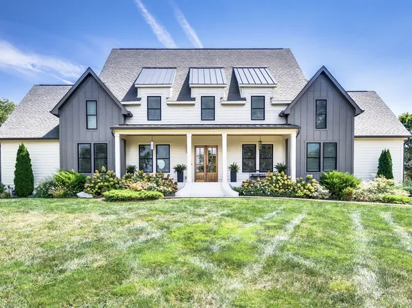 1112 Indian Point Dr, Brentwood, TN 37027