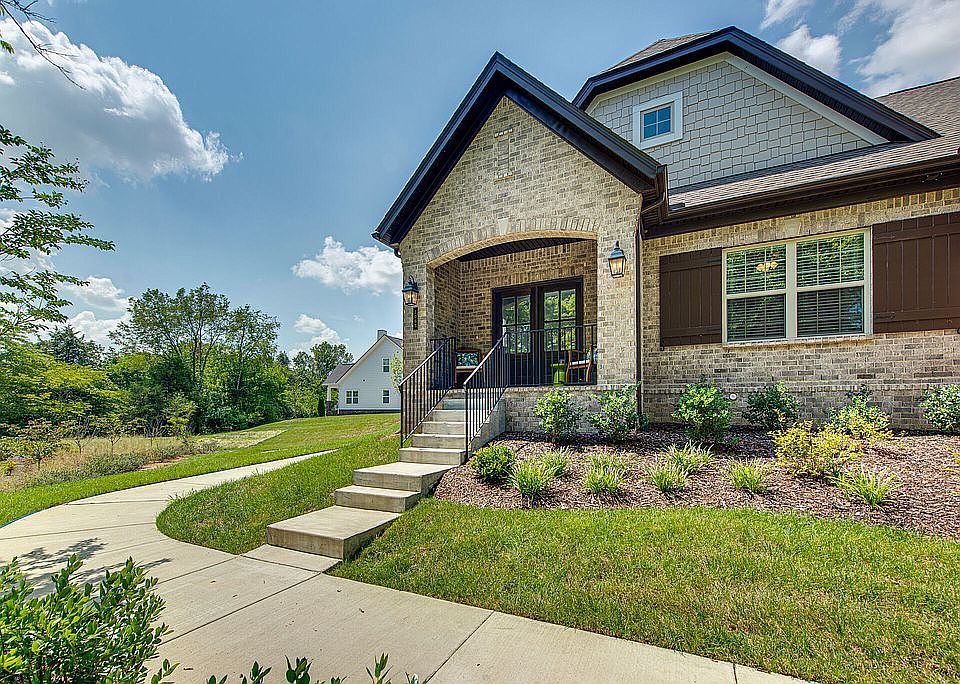 1st image of 2063 Moultrie Cir