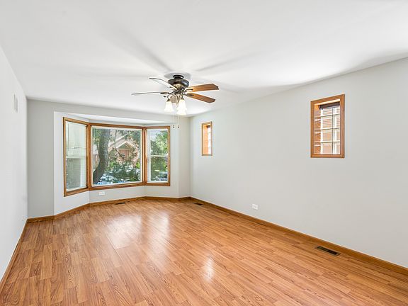 5th image of 3526 N Overhill Ave