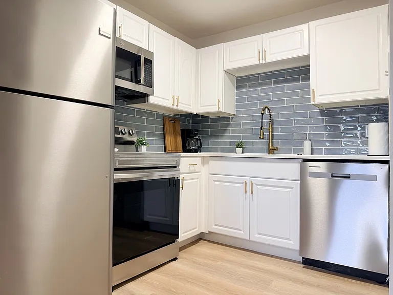 811 Mill St #811 — Photo 5