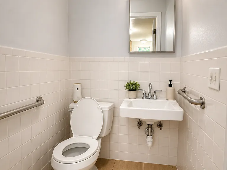 176 Winthrop St #B — Photo 8