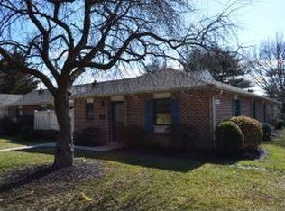 335 Valleybrook Dr, Lancaster, PA 17601