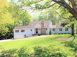 2018 Finley Rd, Walworth, NY 14568