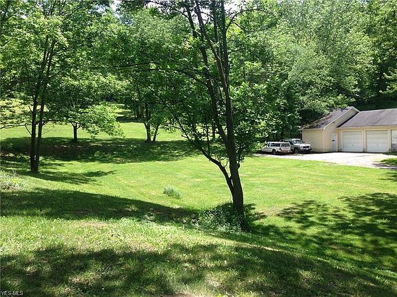 5th image of 1301 Seven Mile Dr