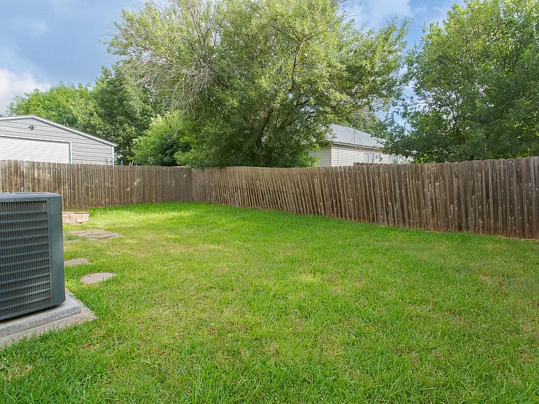 6635 Barton Rock Rd — Photo 18
