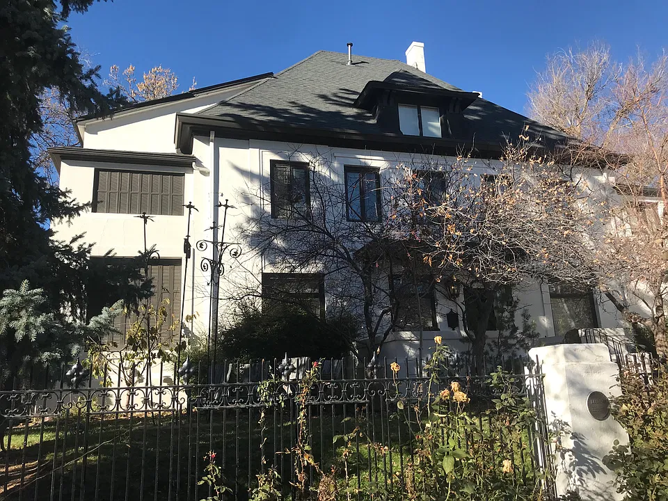 901 N Pennsylvania St #1