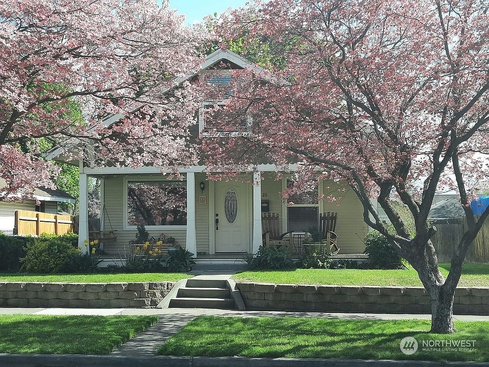 1st image of 26 E Chestnut Street