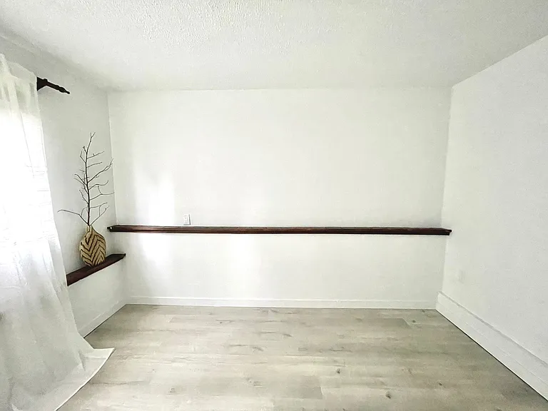 2133 Sperling Ave — Photo 28