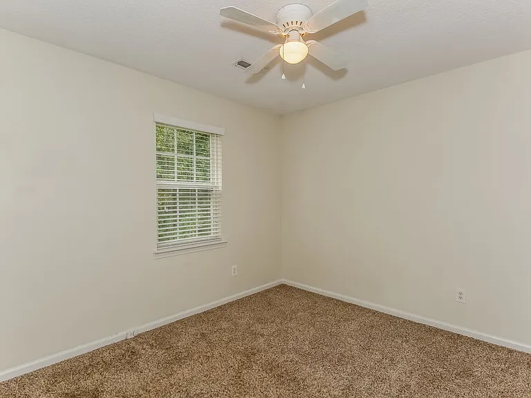 7526 Fallow Ln — Photo 8