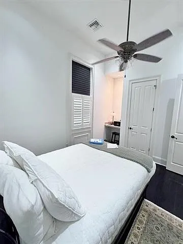4133 Iberville St — Photo 23