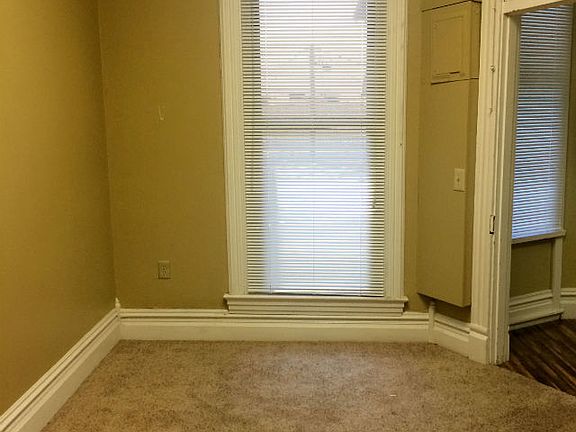2nd image of 214 S Court St Ste 206