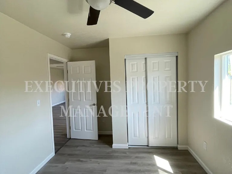 1690 E Stretch Rd — Photo 11