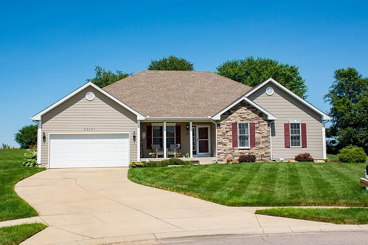 1st image of 23051 Benson Ct