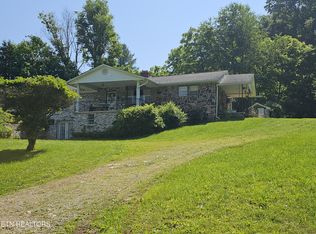 120 Bull Ln, Tazewell, TN 37879