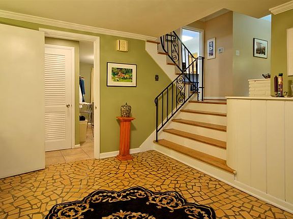 3rd image of 2316 Dogwood Ln
