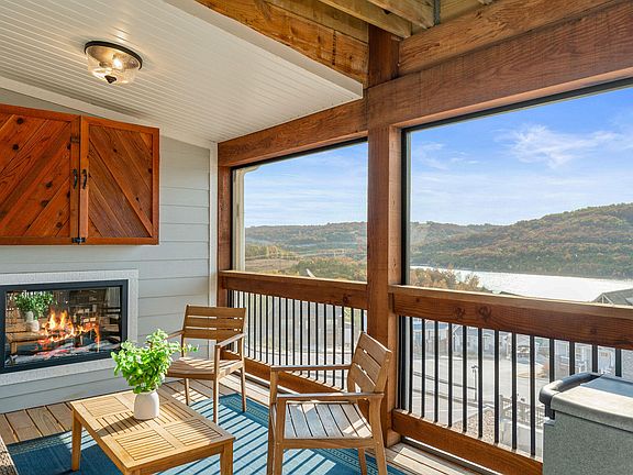 3rd image of 300 Branson Cove Boulevard #30
