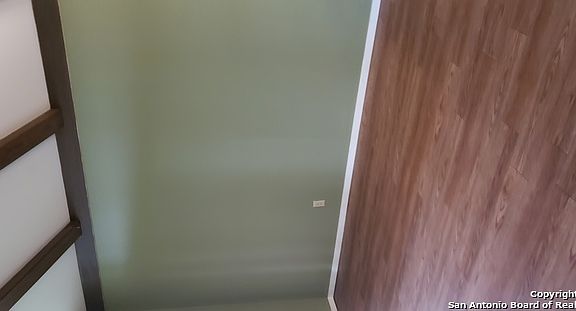 2nd image of 1017 North Blvd