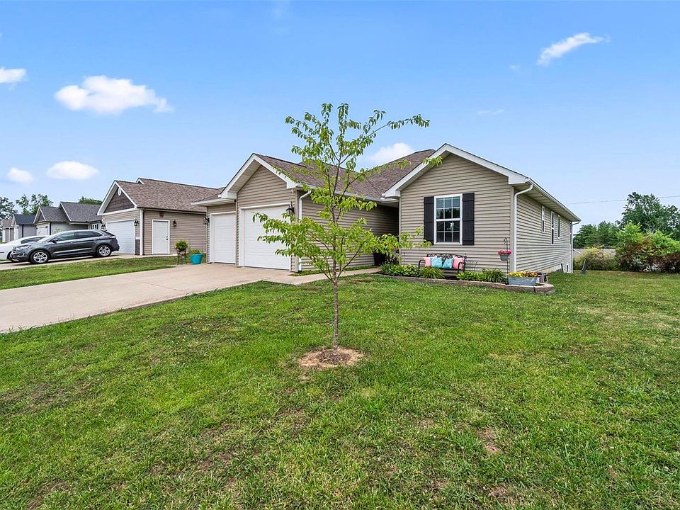 1st image of 250 Sun Valley Ct