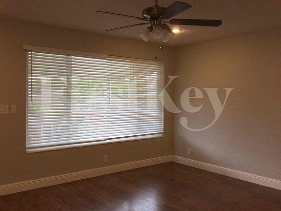 4th image of 6521 Roosevelt St