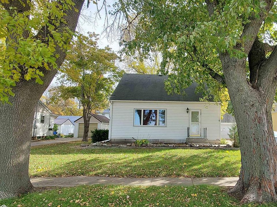 136 Putman St NW, Titonka, IA 50480 Zillow
