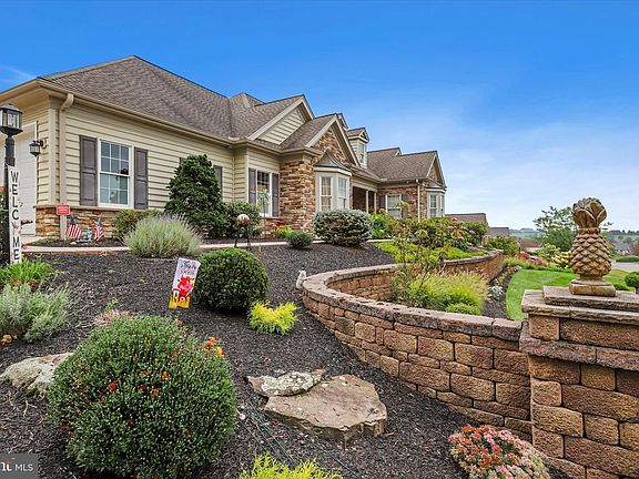 5th image of 6852 Saint Annes Dr