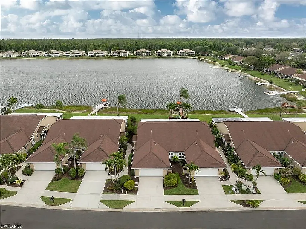 W Crown Pointe Blvd, Naples — Photo 1