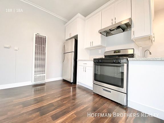 2nd image of 1836 N Wilton Pl