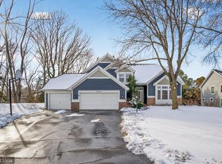 10005 Antrim Ct, Woodbury, MN 55129