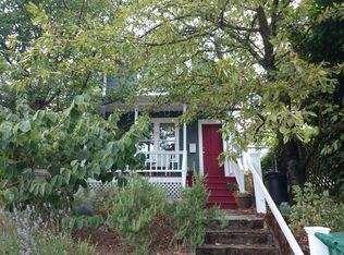 5528 Canfield Pl N, Seattle, WA 98103