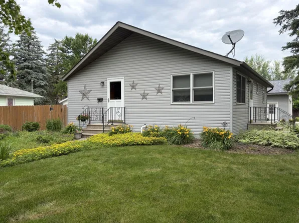 600 E Elm Ave, Olivia, MN 56277