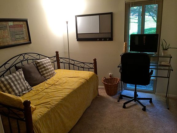 Second bedroom