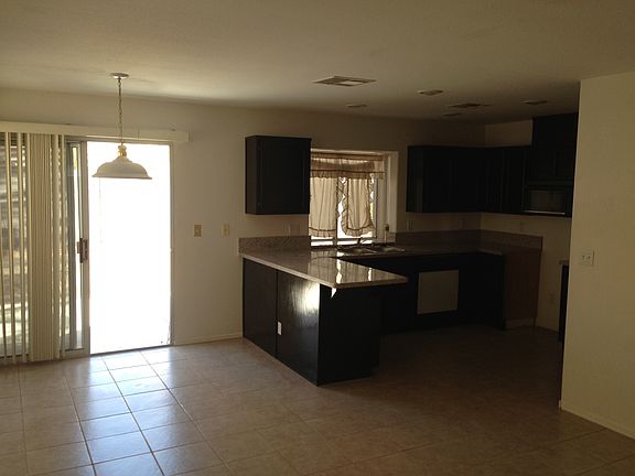 5th image of 1824 La Villa Dr