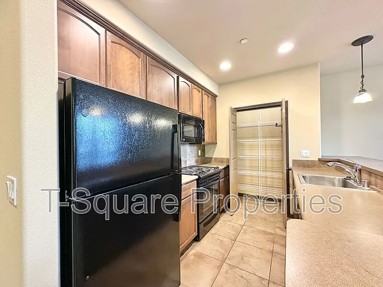 9505 NE 180th St #102 — Photo 9