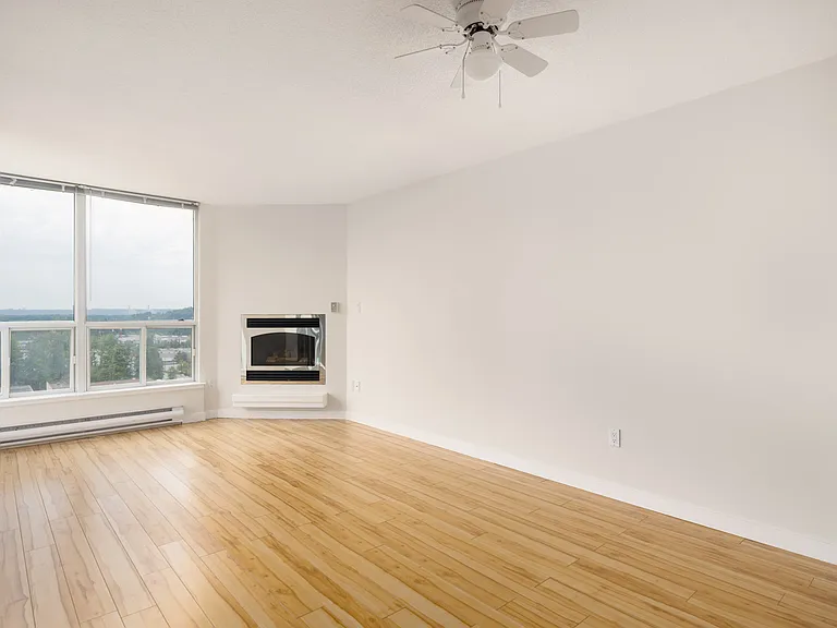 1148 Heffley Cres #1301 — Photo 2