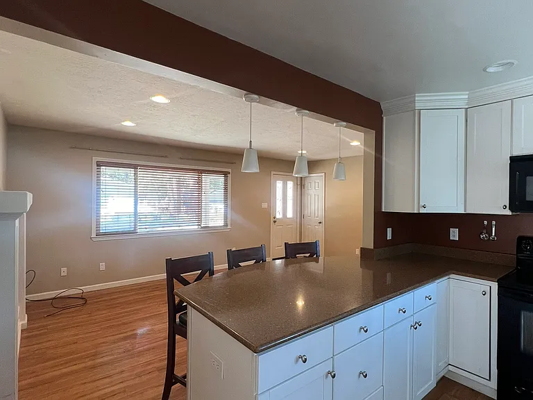 3380 Janet Dr — Photo 25