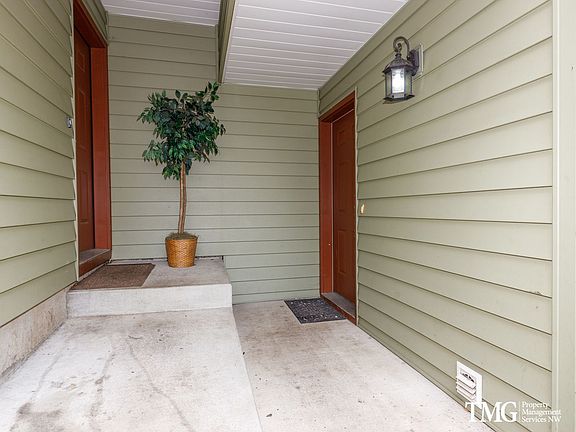 3rd image of 3500 NE 50th Ct APT 13