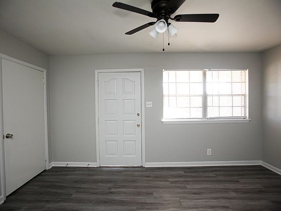2nd image of 2 Village Ct