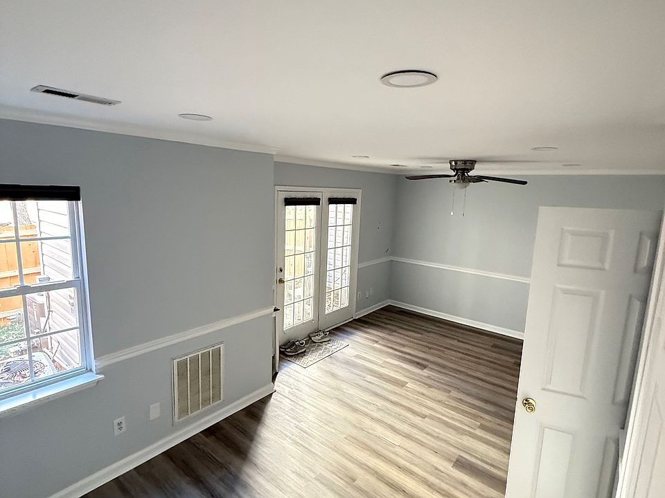 1st image of 3781 Winborne Ln Room 3
