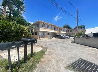 1529 Auld Ln, Honolulu, HI 96817