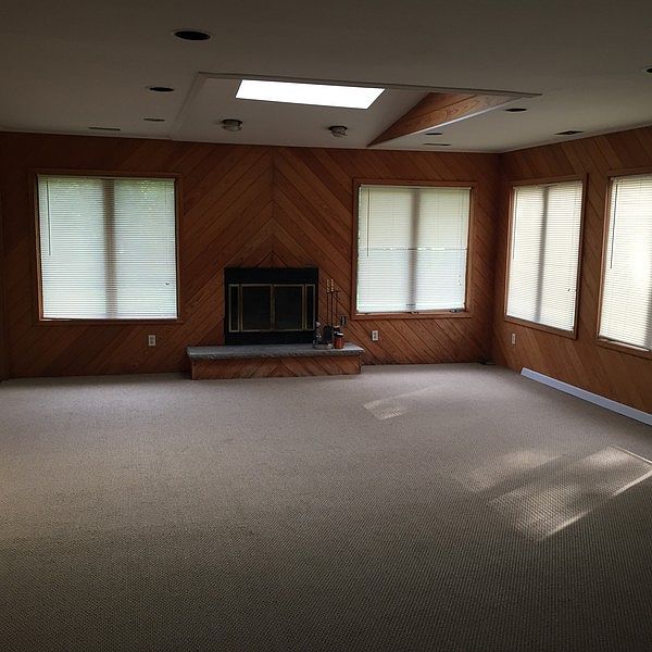 1st image of 48 River Dr