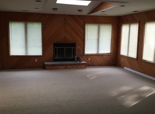 48 River Dr, Marlboro, NJ 07746