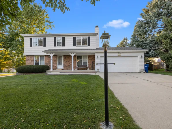 1769 Patricia Ave, Saint Charles, IL 60174