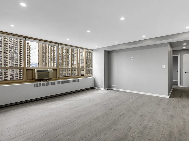 3950 N Lake Shore Dr #1516 — Photo 12