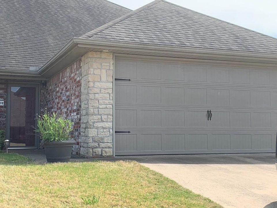 1st image of 2901 SW Windrift Ave #2