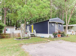 70 Offshore Dr, Murrells Inlet, SC 29576