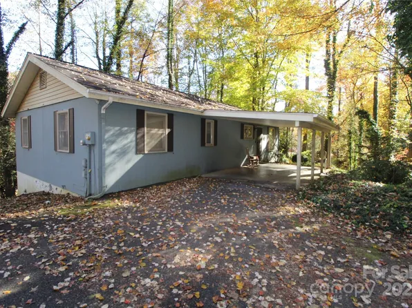 2714 Indian Trl, Lenoir, NC 28645