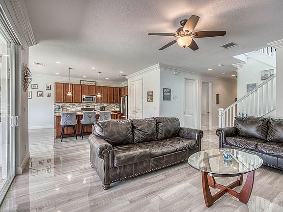 4th image of 889 Wandering Willow Way