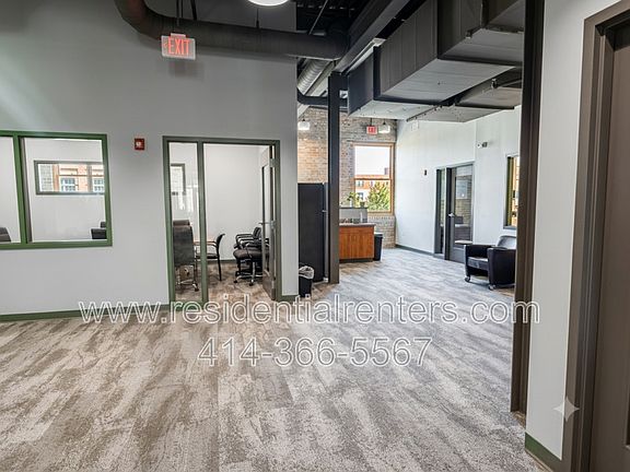 5th image of 1037 W McKinley Ave #366