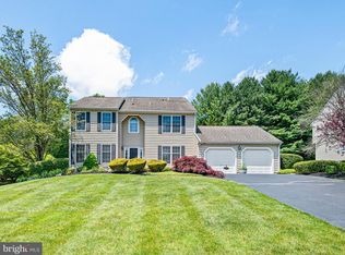 9 Willow Creek Ln, Newark, DE 19711