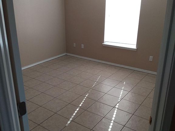 4th image of 1217 N Sal St APT 2
